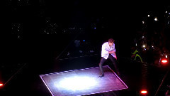 EXO-K,吴世勋(EXO),KAI(EXO),EXO - Baby,Don't Cry 湿身舞
