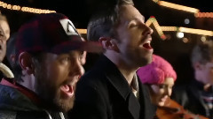 Peter Hollens - Silent Night - Surprise Caroling!