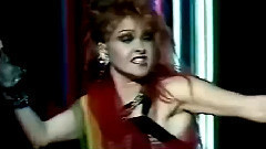 Cyndi Lauper - Girls Just Want To Have Fun