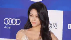 金雪炫(AOA),AOA - 青龙电影节红地毯