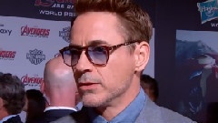 Robert Downey Jr. - LA首映红毯 短访