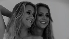 音乐短片 - Amanda E Andressa As Gemeas Do