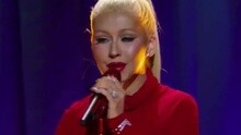 Christina Aguilera - Beautifu A Home For The Holidays现场版 2015