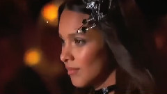 Fashion Show - Lais Ribeiro New Angel 2015