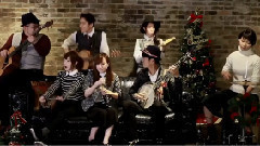 Goose House - Santa Claus is Coming to Town