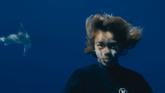 音乐短片 - Borning Into Waves