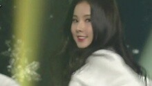  - Me Gustas Tu - KBS音乐银行 现场版 15/12/25