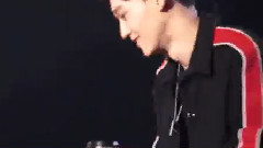 EXO - 观看鸟叔歌曲串烧表演