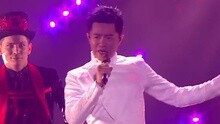 凤凰传奇 - 凤凰传奇 - 忘情森巴舞 现场版
