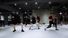 舞蹈视频 - Back That Azz Up