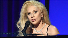 Lady Gaga - Til It Happens to You( Live at 27th PGA Awards饭拍版)