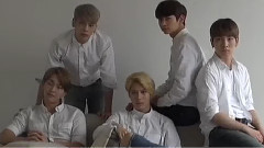 SHINee,李泰民(SHINee) - I'm Your Boy B版 内页拍摄花絮 特别采访