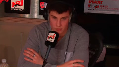 Shawn Mendes - Cauet Fracasse La Guitare
