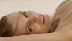 音乐短片 - Summer Has ARRIVED