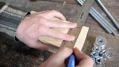 音乐短片 - 漂浮一块磁铁铋晶体 - 没有能量消耗,不定悬浮