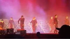 EXO,边伯贤(EXO),吴世勋(EXO),朴灿烈(EXO),KAI(EXO) - Hurt