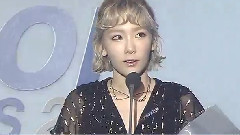 太妍(少女时代) - 年度歌手奖 音源部门10月 - 第5届Gaon Chart K-POP Awards 现场版 16/02/17