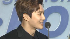 EXO - 粉丝投票人气奖 - 第5届Gaon Chart K-POP Awards 现场版 16/02/17