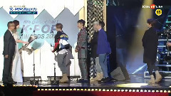 BigBang - 音悦台亚洲最具影响力组合 - 第5届Gaon Chart K-POP Awards 现场版 16/02/17
