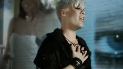 Pink - Fuckin' Perfect