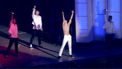 东方神起 - Somebody To Love