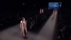 Fashion Show - Alberta Ferretti Fall Winter 2016-2017 Backstage