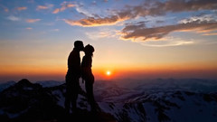 音乐短片 - Now Comes The Night