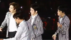 吴世勋(EXO),EXO - Love Me Right