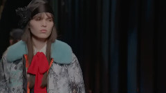 Fashion Show - Gucci Fall Winter 2016-2017