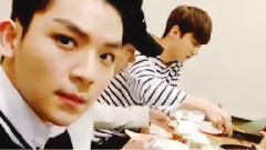 TEEN TOP - Vapp TeenTop在VAPP中进行久违的吃放