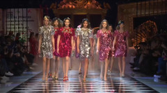 Fashion Show - Dolce & Gabbana Fall Winter 2016-2017-AF