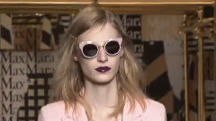 Fashion Show - Max Mara FW 2016-2017 Collection