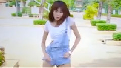 舞蹈视频 - Whoo 舞蹈模仿
