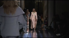 Fashion Show - Balmain Fall Winter 2016-2017 Live