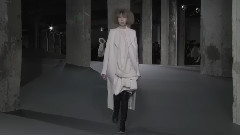 Fashion Show - Rick Owens Fall Winter 2016-2017