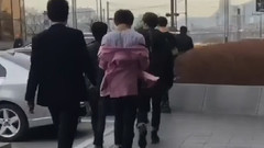 V(防弹少年团),田柾国(防弹少年团),防弹少年团 - KDB女子职业篮球颁奖礼外出