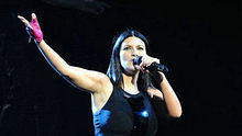 Laura Pausini - Non c'è 现场版