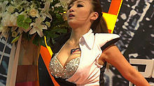  - 电玩展紧身美女大秀热舞