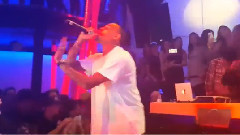 Chris Brown - Blow It In The Wind