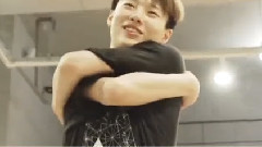 UNIQ - V UNIQ One Take 孤独的idol