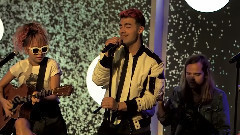 Joe Jonas,DNCE - Toothbrush
