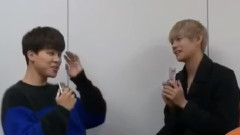 V(防弹少年团),JIMIN(防弹少年团),防弹少年团 - 日本官网更新:Q&A时间With金泰亨
