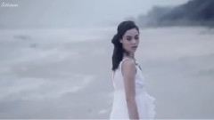 Johannes Linstead - All She Is (Ella Es)