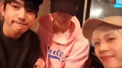 GOT7,Jackson(GOT7),BamBam(GOT7),Junior(GOT7),Mark(GOT7) - V APP直播 GOT7聚餐中