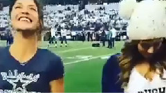 音乐短片 - Thanksgiving With Nina Dobrev 2014