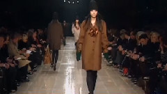 Fashion Show - Burberry Fall Winter 2008-2009