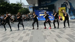 音乐短片 - 成都EXO饭模仿舞团XO.F演唱会场外快闪应援