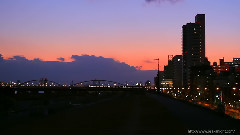 音乐短片 - 淀川河川公園から見る梅田の摩天楼