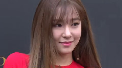 少女时代,Tiffany(少女时代) - 少女时代Tiffany - 穿着红色迷你连衣裙 乘着超级跑车登场