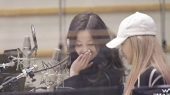 Red Velvet - Light Me Up